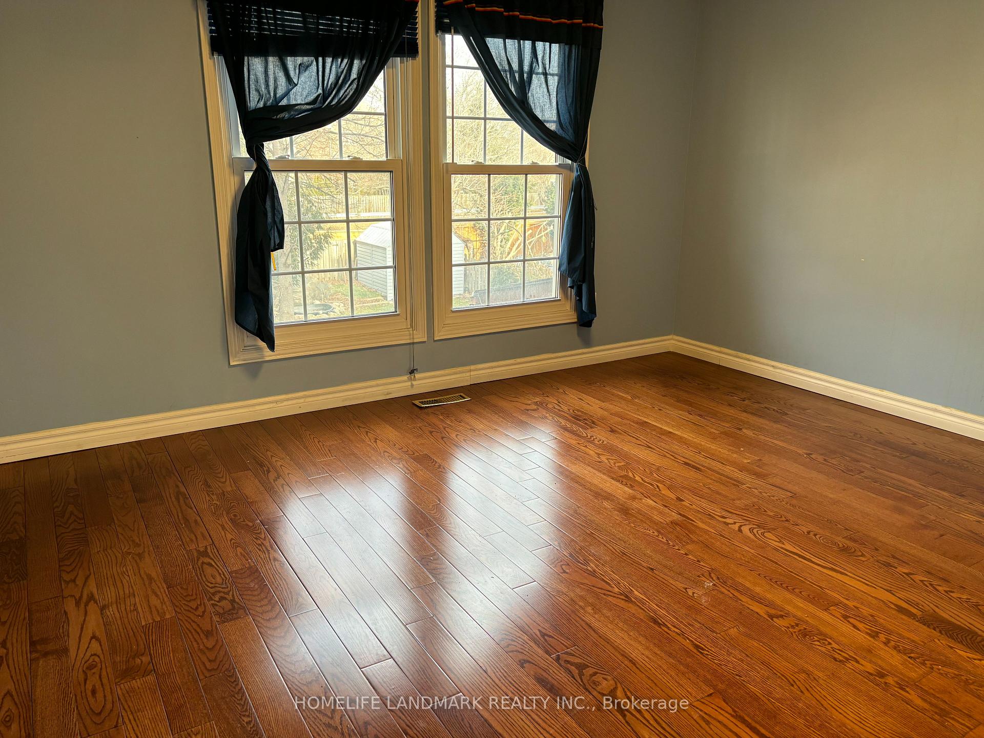 Photo 10 of 22 Rosemead Close, Markham, Unionville — HOMEH