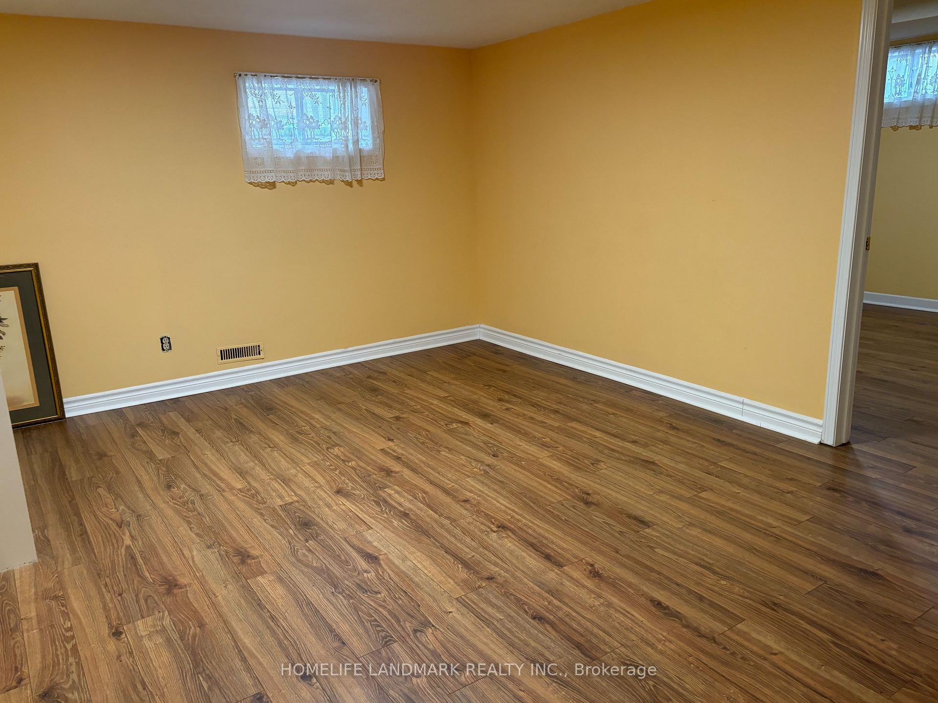 Photo 16 of 22 Rosemead Close, Markham, Unionville — HOMEH