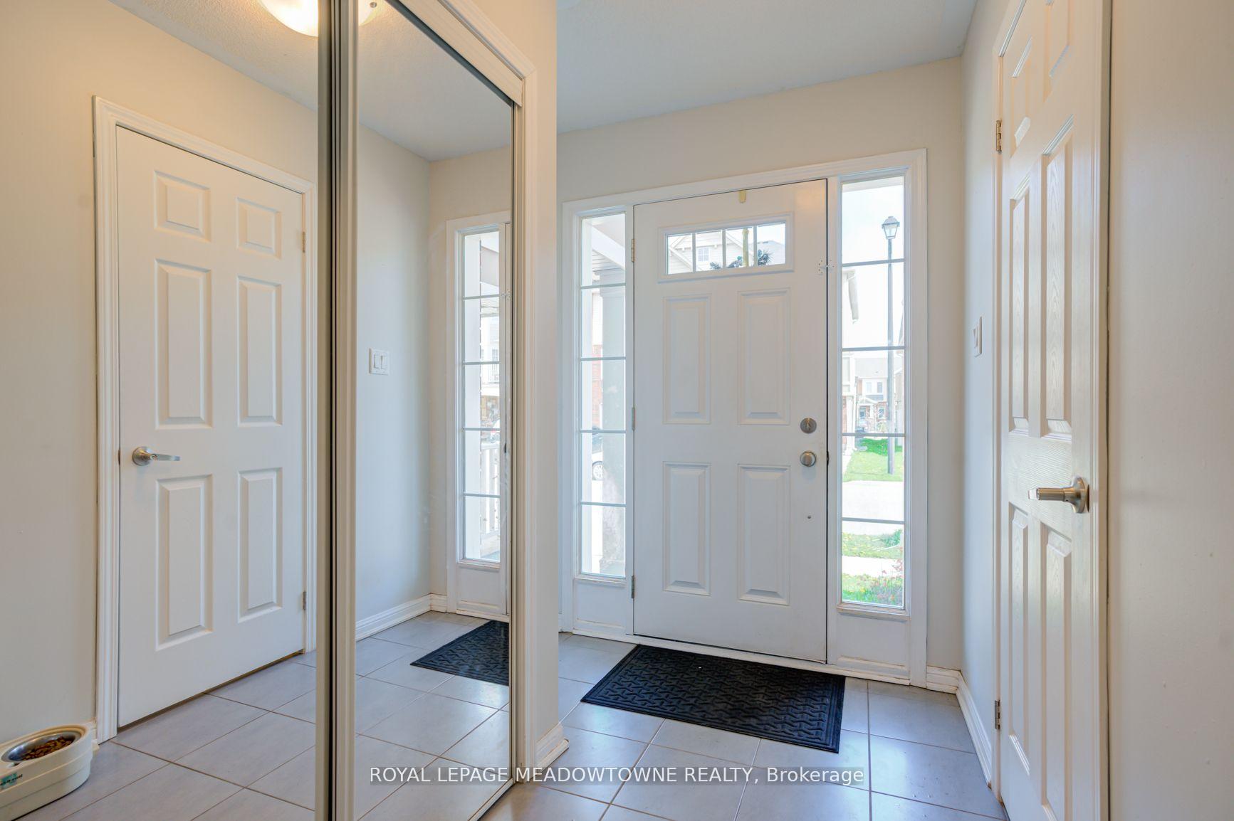 Photo 7 of 27 Suitor Court, Milton, Willmott — HOMEH