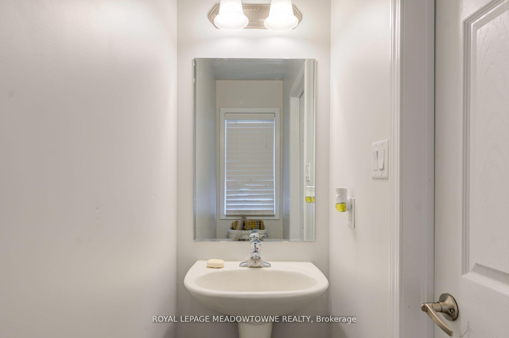 Photo 10 of 27 Suitor Court, Milton, Willmott — HOMEH