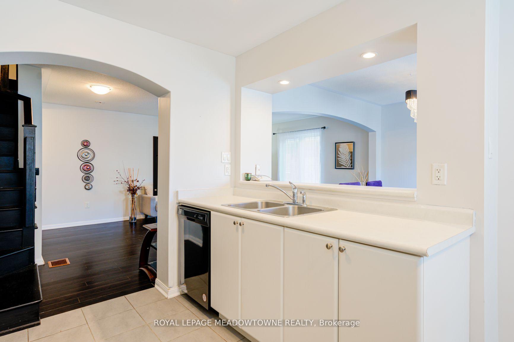 Photo 18 of 27 Suitor Court, Milton, Willmott — HOMEH