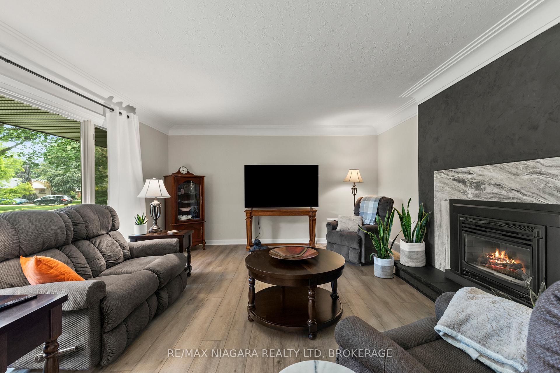 Photo 8 of 27 Daleview Crescent, Pelham, Fonthill — HOMEH
