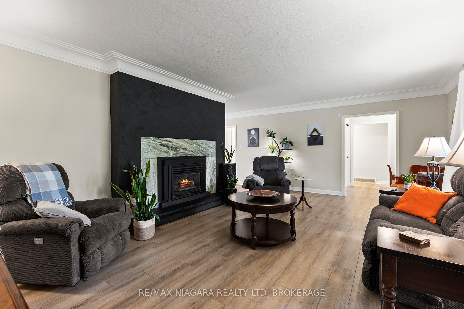 Photo 9 of 27 Daleview Crescent, Pelham, Fonthill — HOMEH