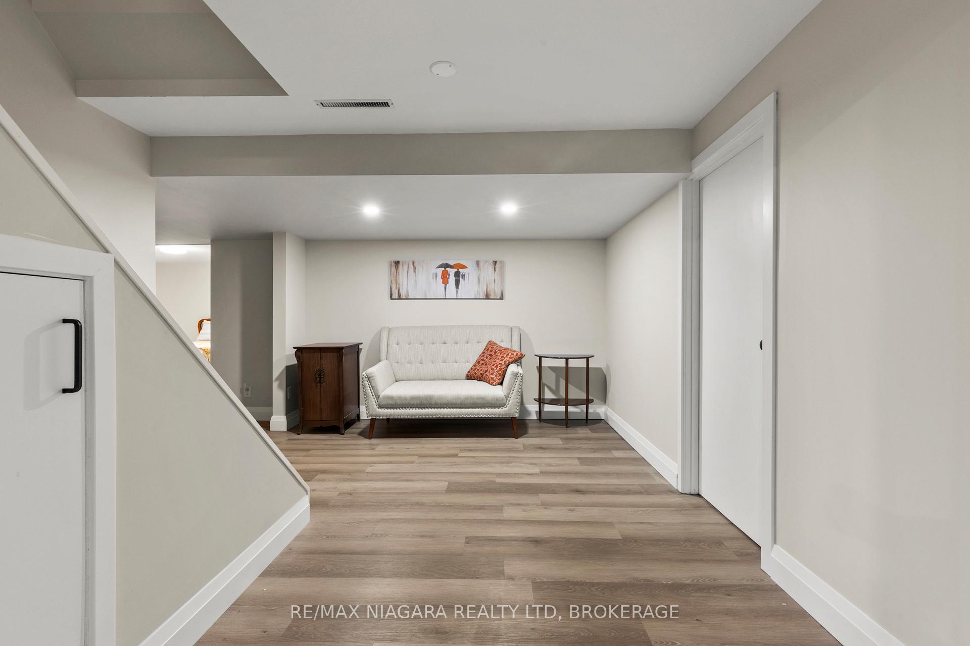 Photo 22 of 27 Daleview Crescent, Pelham, Fonthill — HOMEH