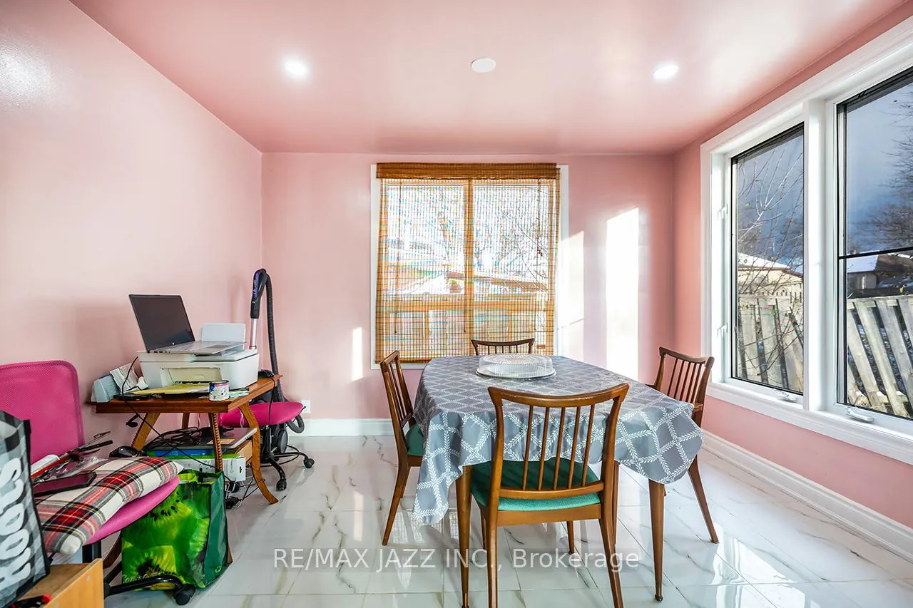Photo 16 of 183 Conant Street, Oshawa, Lakeview — HOMEH