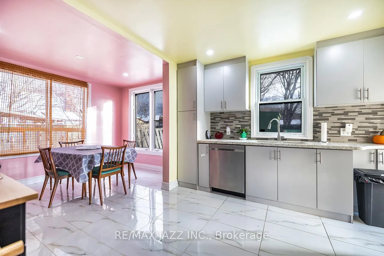 Photo 17 of 183 Conant Street, Oshawa, Lakeview — HOMEH