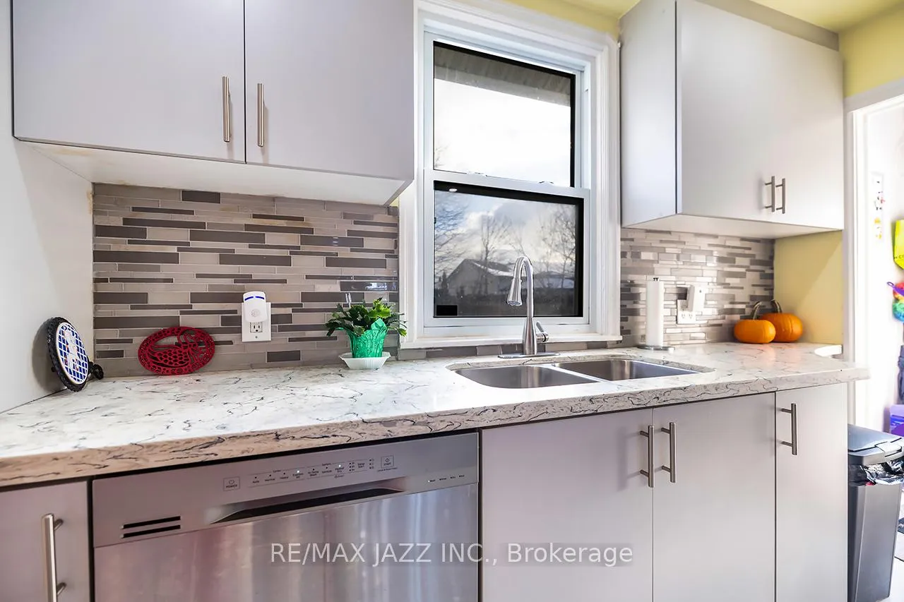 Photo 20 of 183 Conant Street, Oshawa, Lakeview — HOMEH