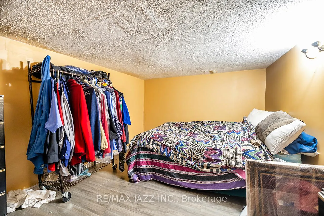 Photo 26 of 183 Conant Street, Oshawa, Lakeview — HOMEH