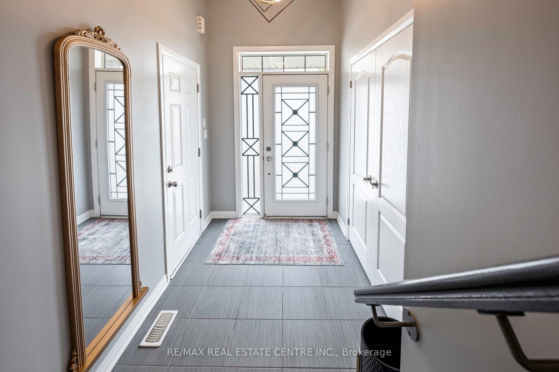 Photo 3 of 20 Porter Drive, Orangeville — HOMEH