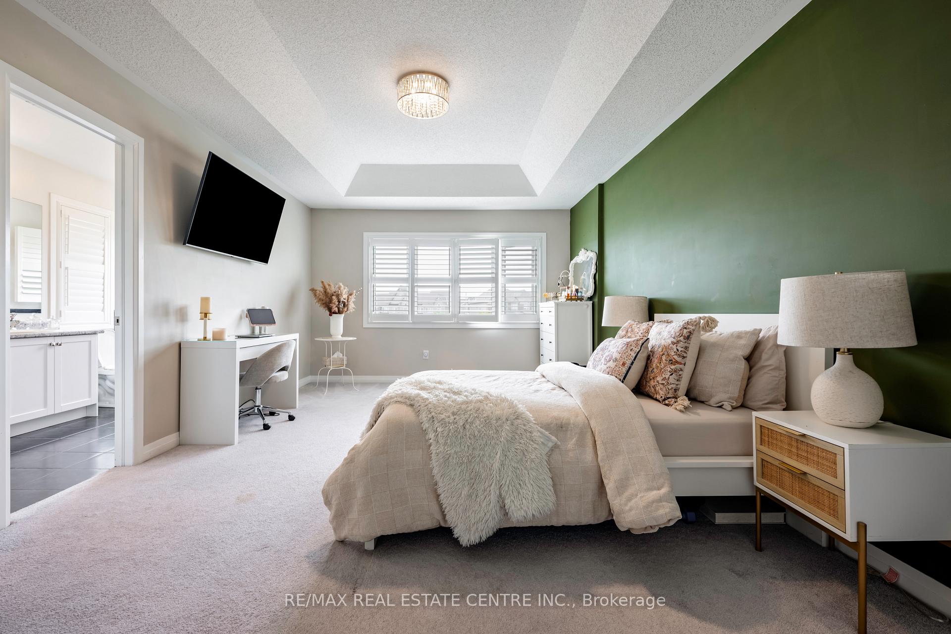 Photo 17 of 20 Porter Drive, Orangeville — HOMEH