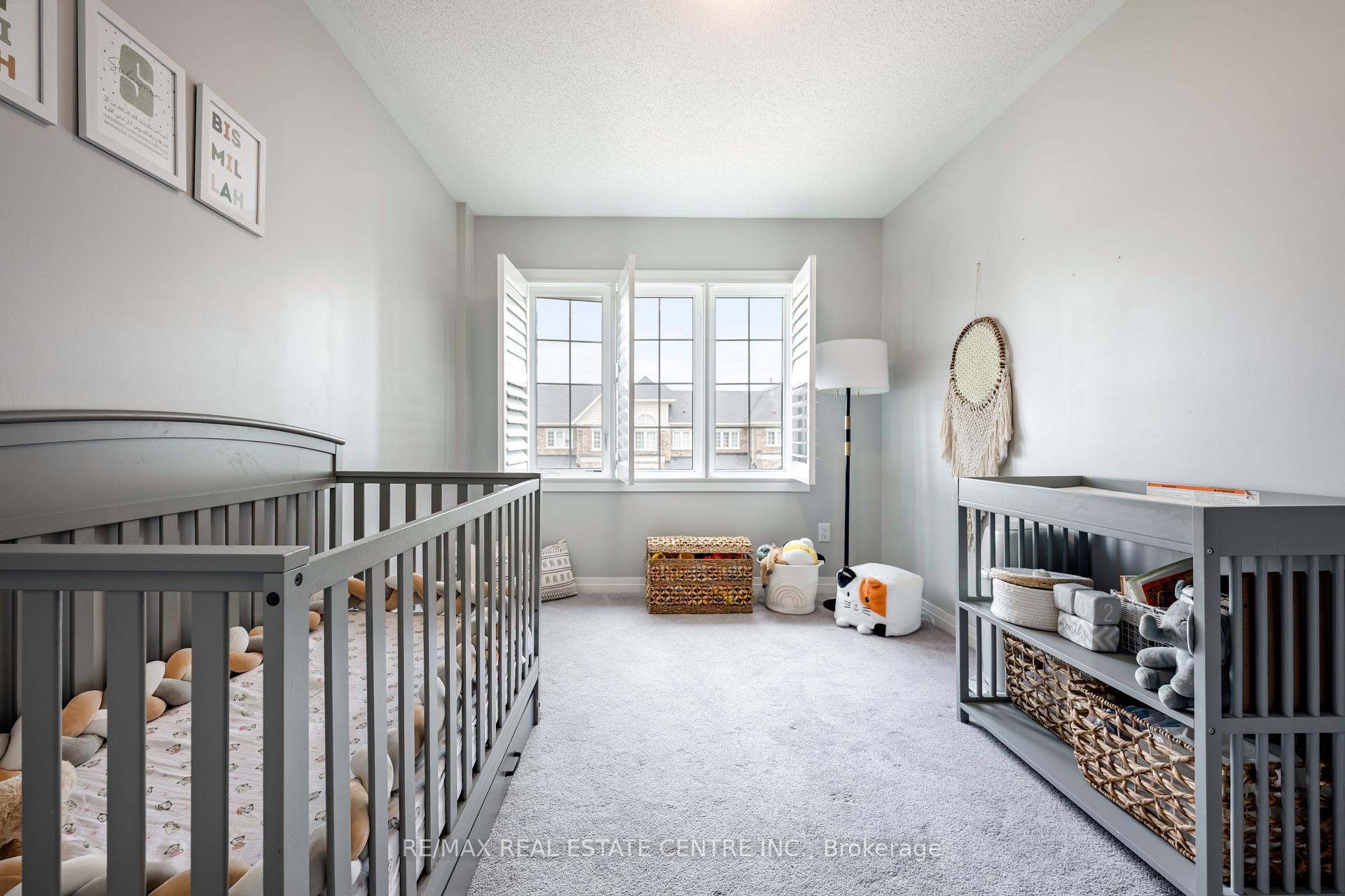 Photo 23 of 20 Porter Drive, Orangeville — HOMEH