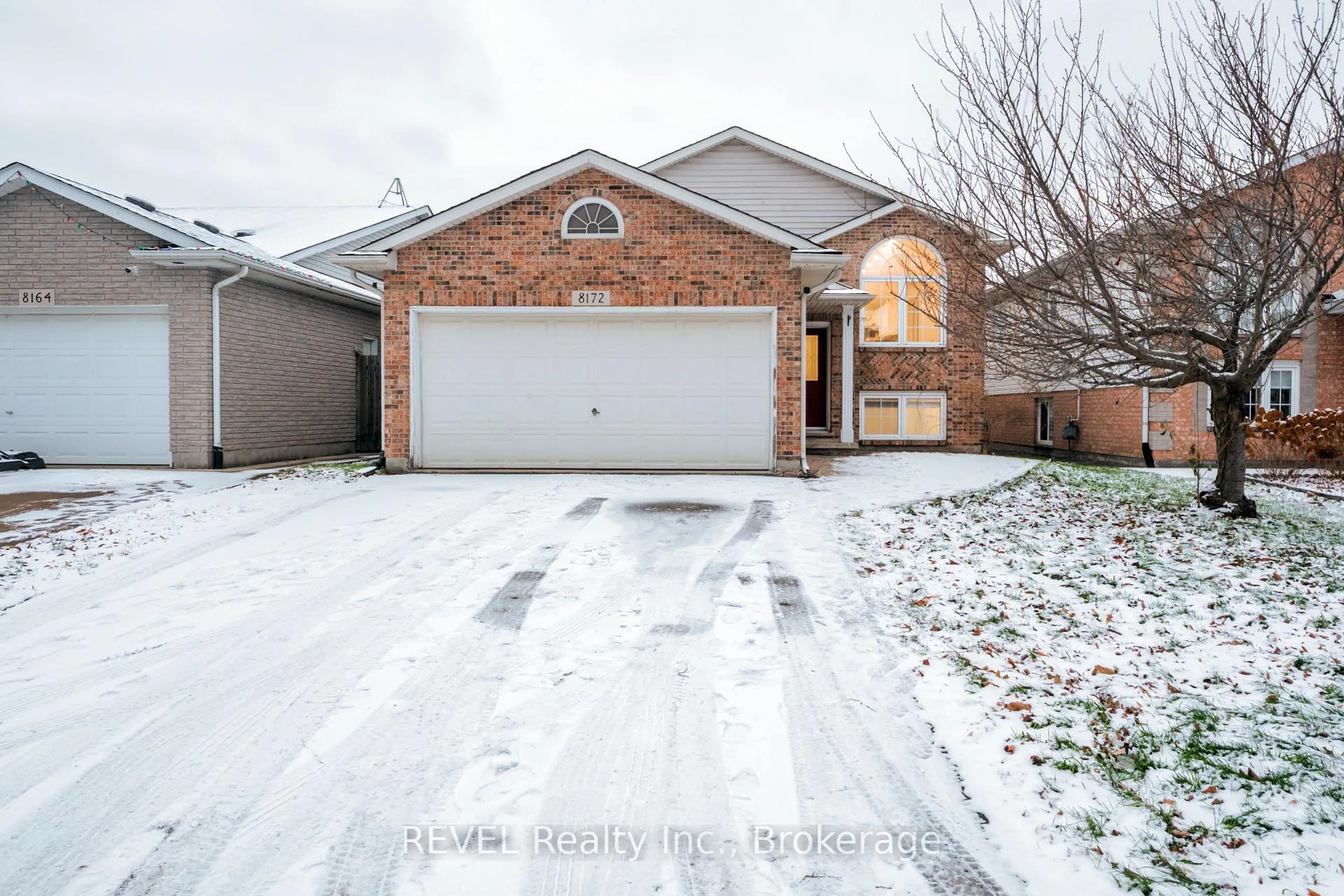 Photo 2 of 8172 Harvest Crescent, Niagara Falls, Ascot — HOMEH