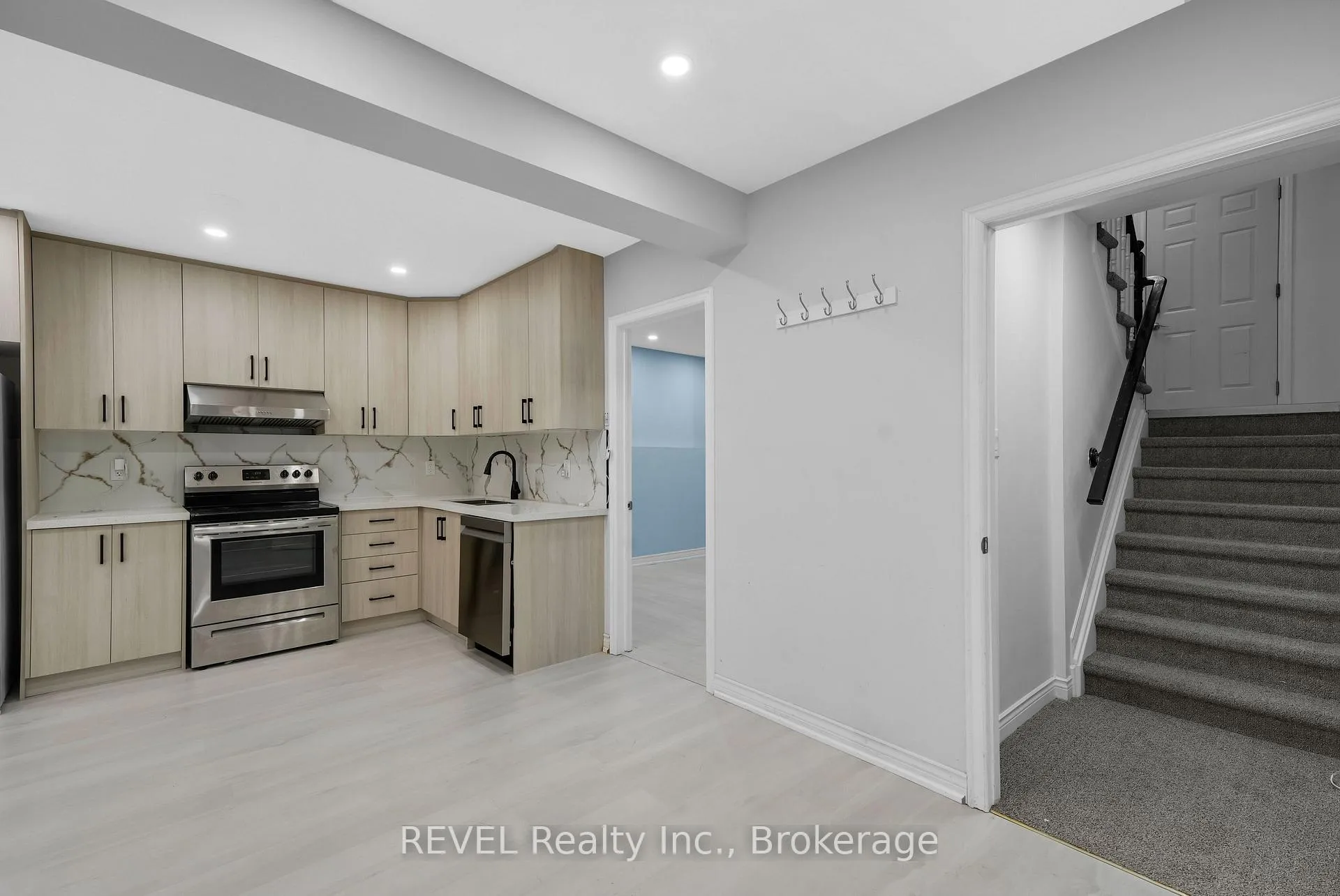 Photo 98 of 8172 Harvest Crescent, Niagara Falls, Ascot — HOMEH
