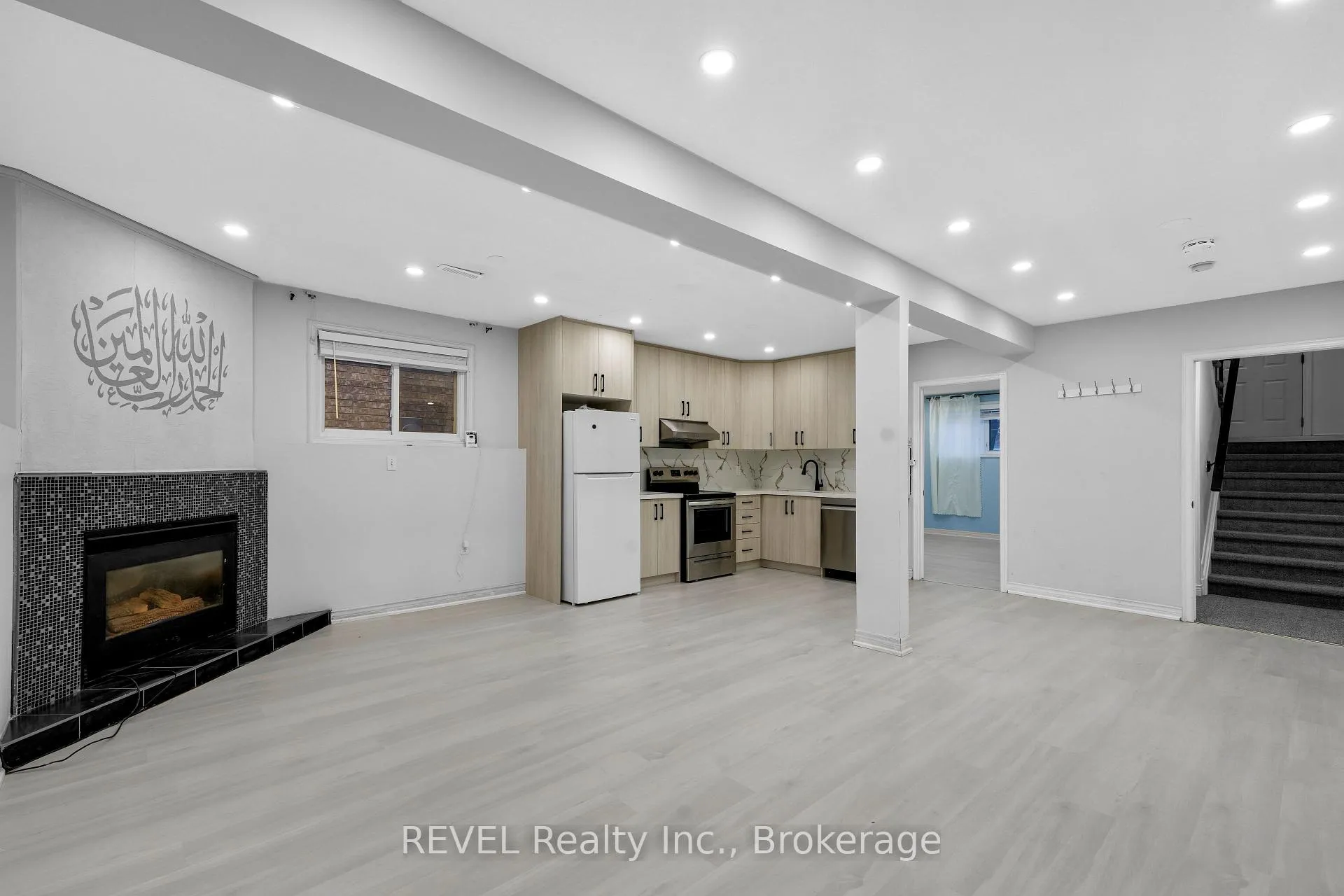 Photo 111 of 8172 Harvest Crescent, Niagara Falls, Ascot — HOMEH