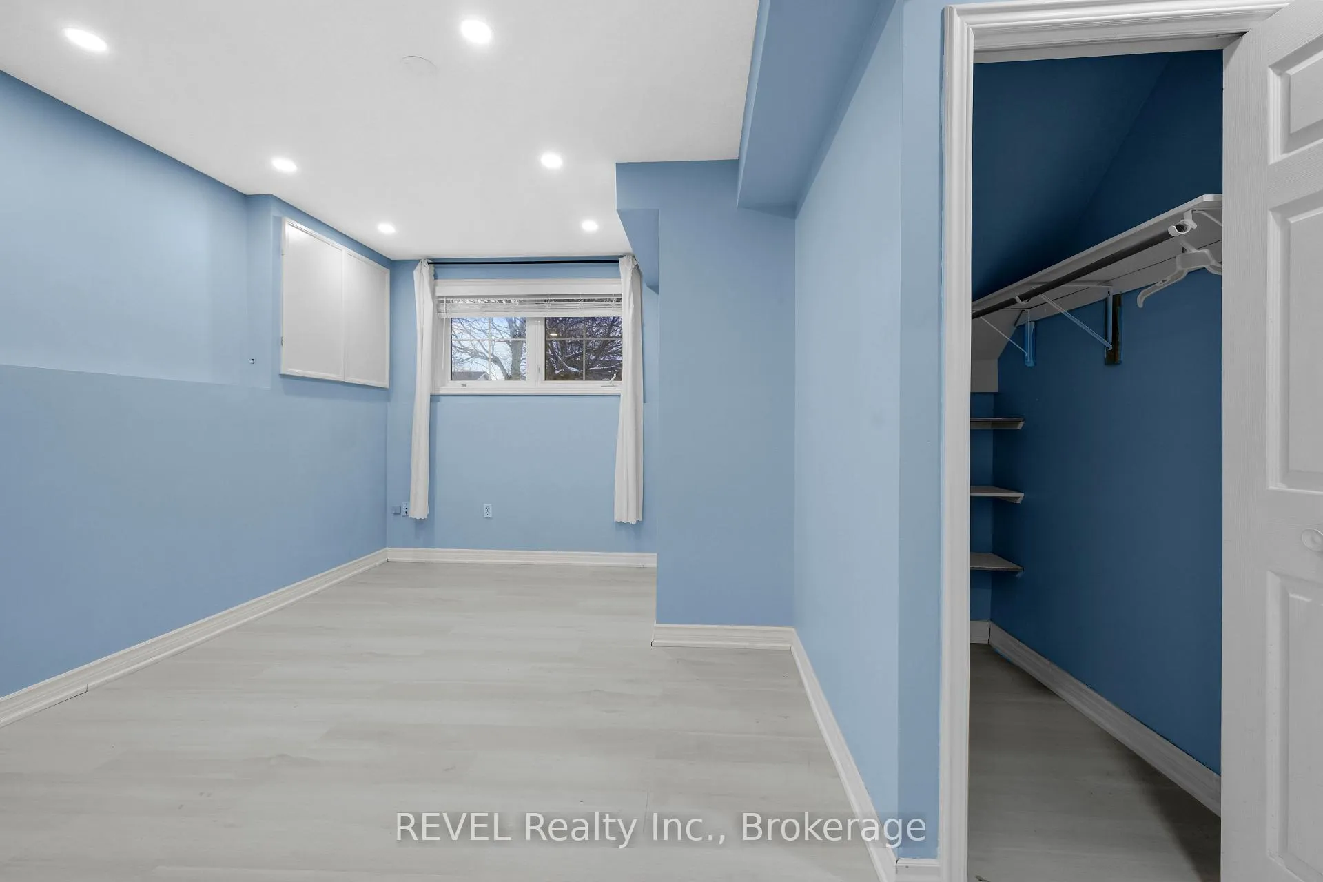 Photo 130 of 8172 Harvest Crescent, Niagara Falls, Ascot — HOMEH