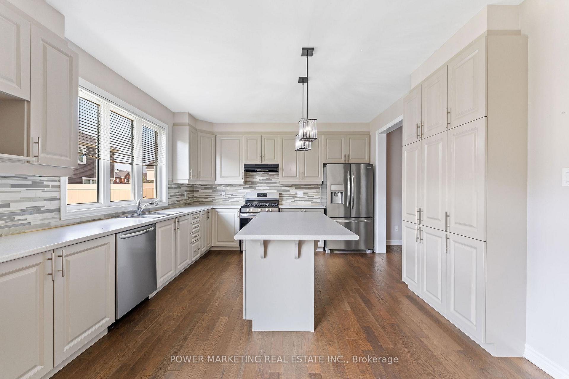 Photo 9 of 326 Sweetclover Way, Ottawa, Avalon West — HOMEH