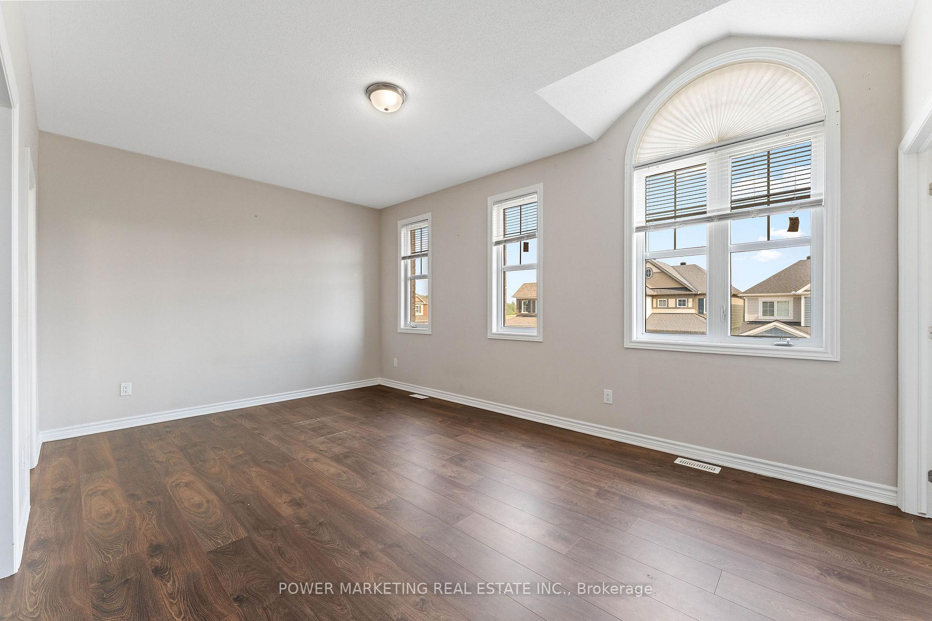 Photo 19 of 326 Sweetclover Way, Ottawa, Avalon West — HOMEH