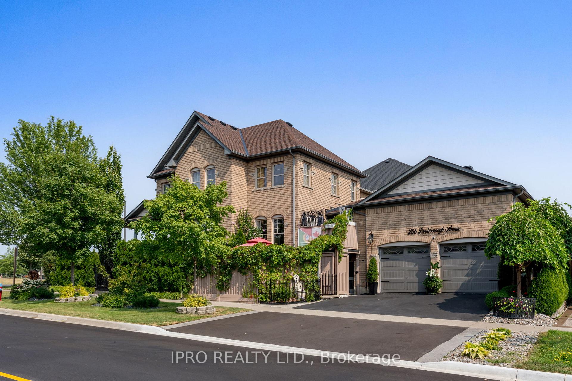 Front of 256 Landsborough Avenue
