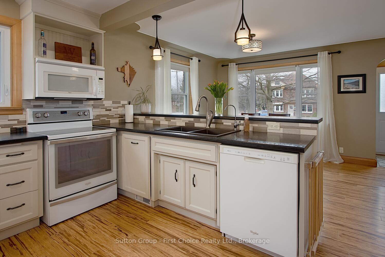 Photo 14 of 4017 Perth Road 107, Perth East, North Easthope — HOMEH