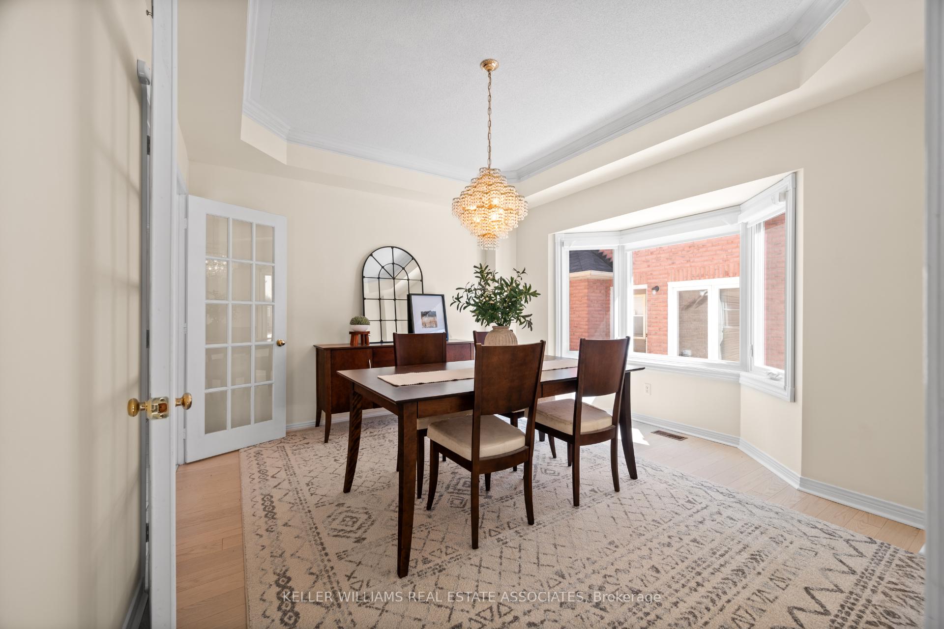 Photo 7 of 73 Fawnbrook Circle, Markham, Unionville — HOMEH