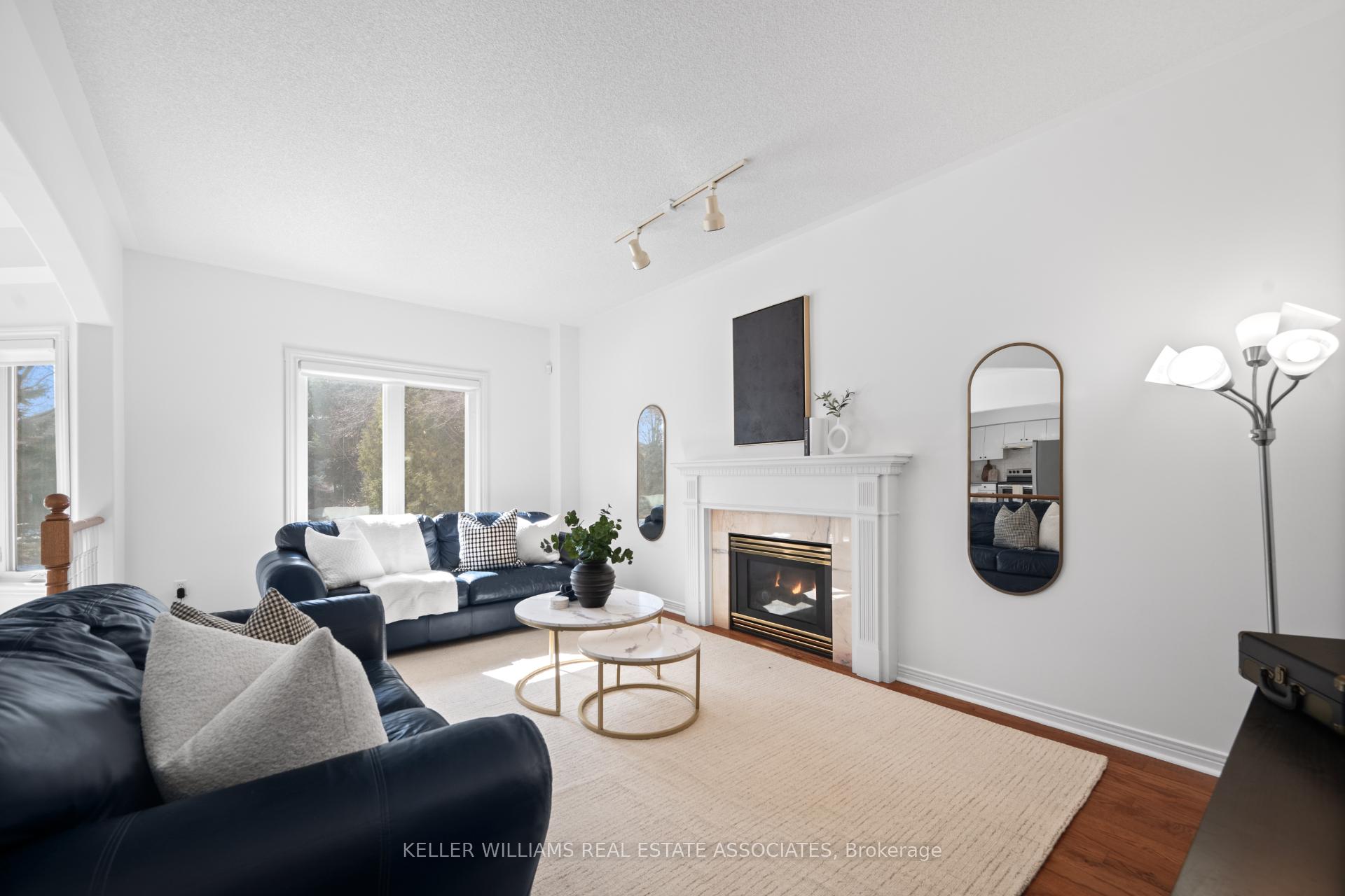Photo 20 of 73 Fawnbrook Circle, Markham, Unionville — HOMEH