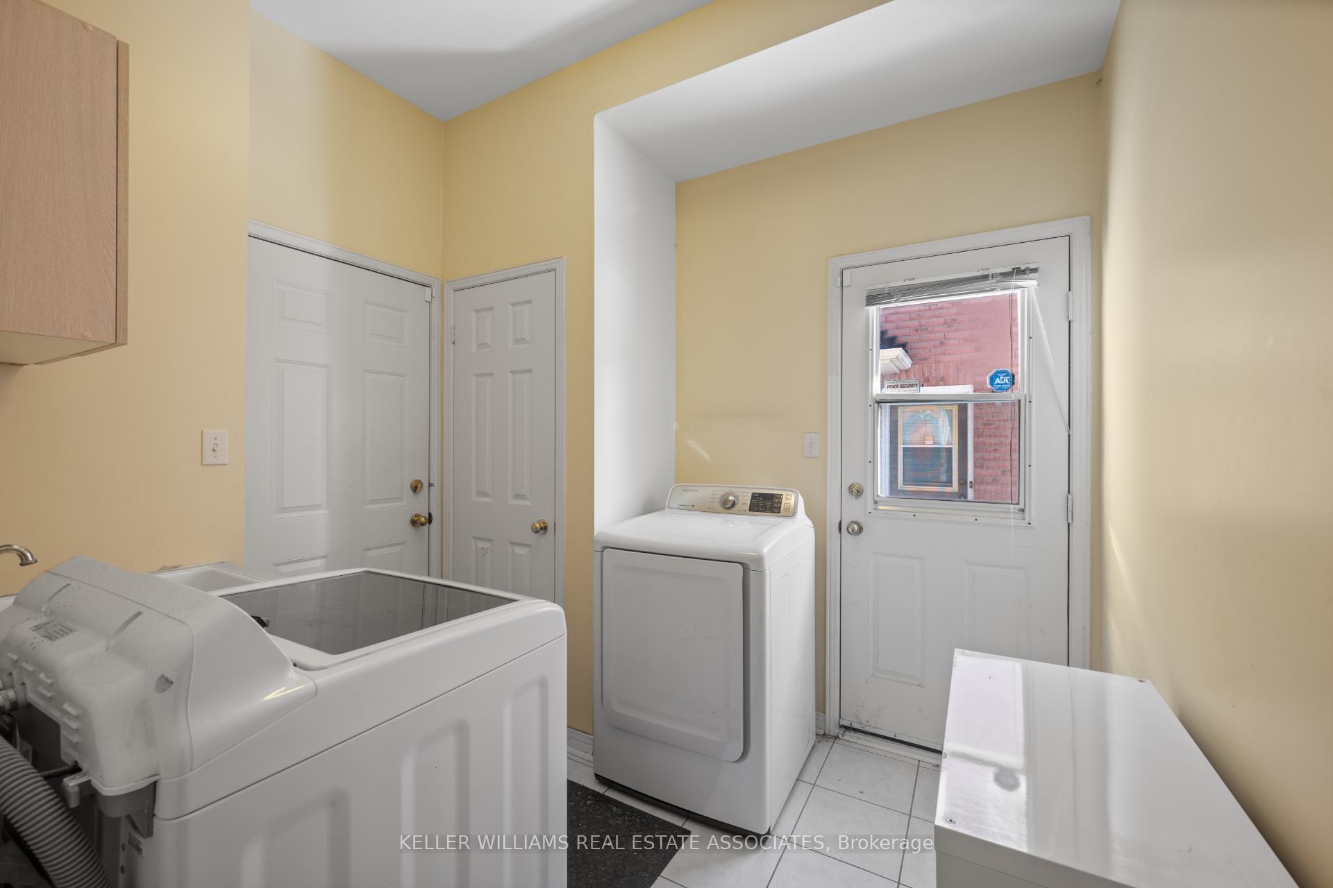 Photo 24 of 73 Fawnbrook Circle, Markham, Unionville — HOMEH