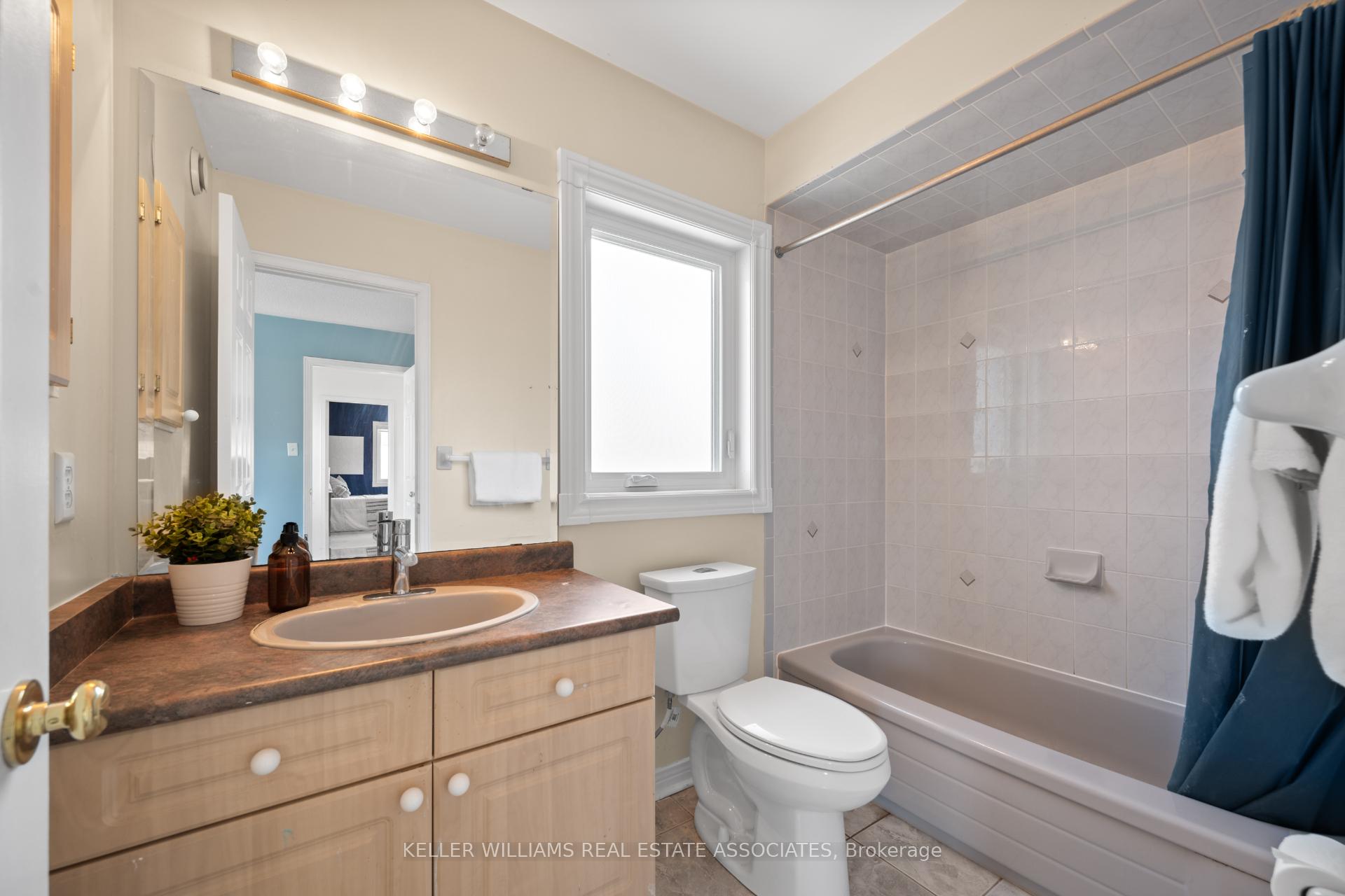 Photo 26 of 73 Fawnbrook Circle, Markham, Unionville — HOMEH