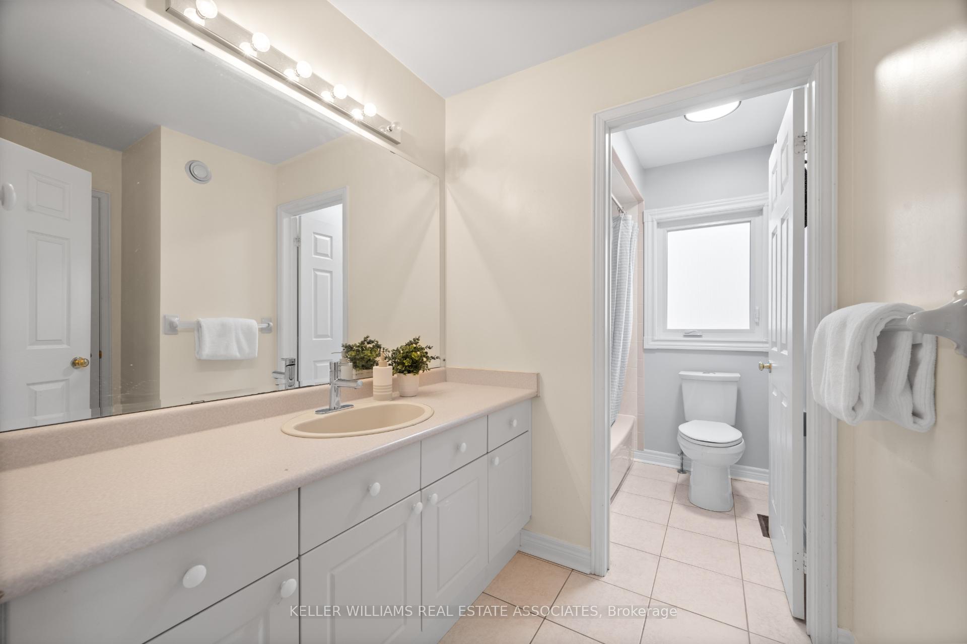 Photo 29 of 73 Fawnbrook Circle, Markham, Unionville — HOMEH