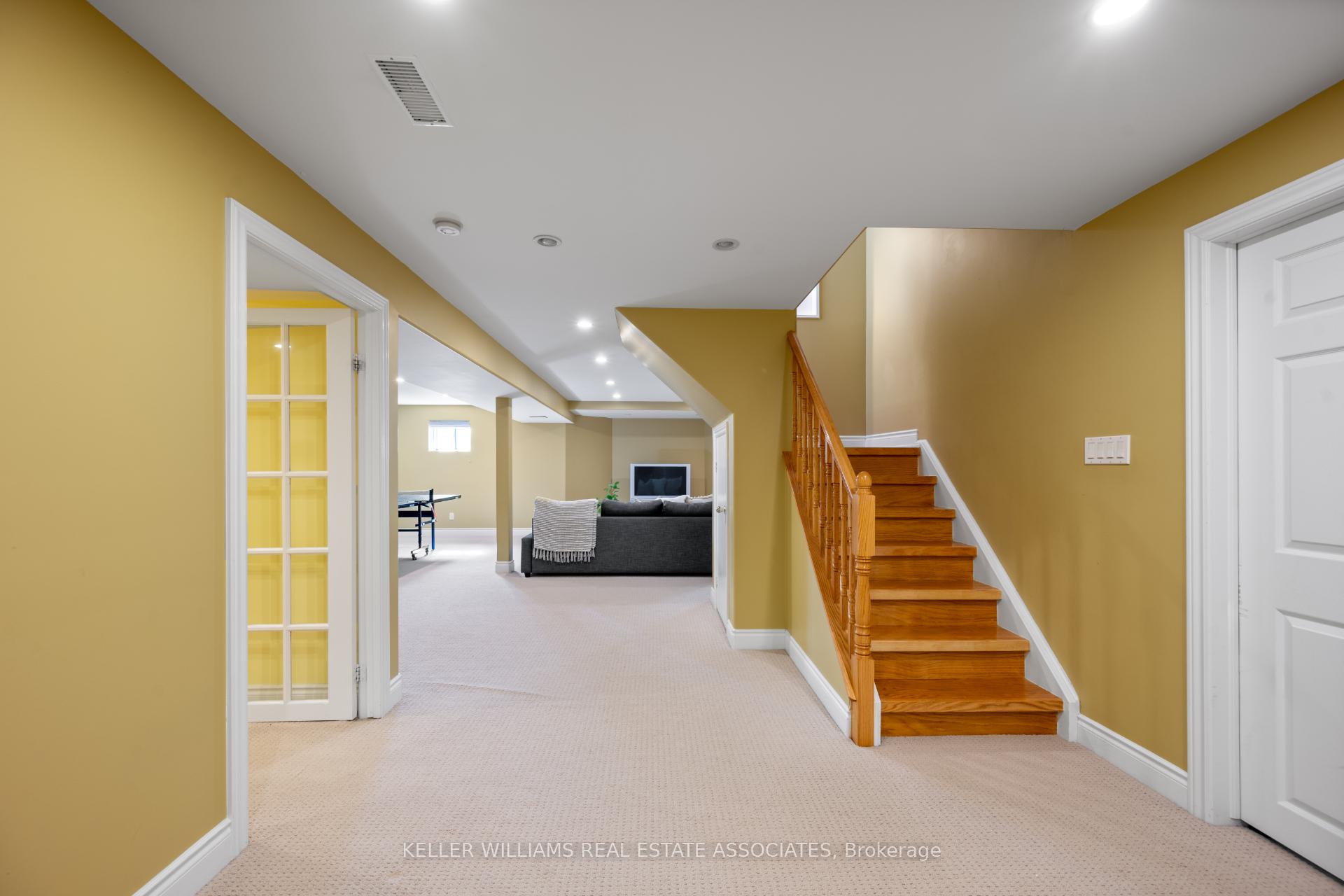 Photo 36 of 73 Fawnbrook Circle, Markham, Unionville — HOMEH