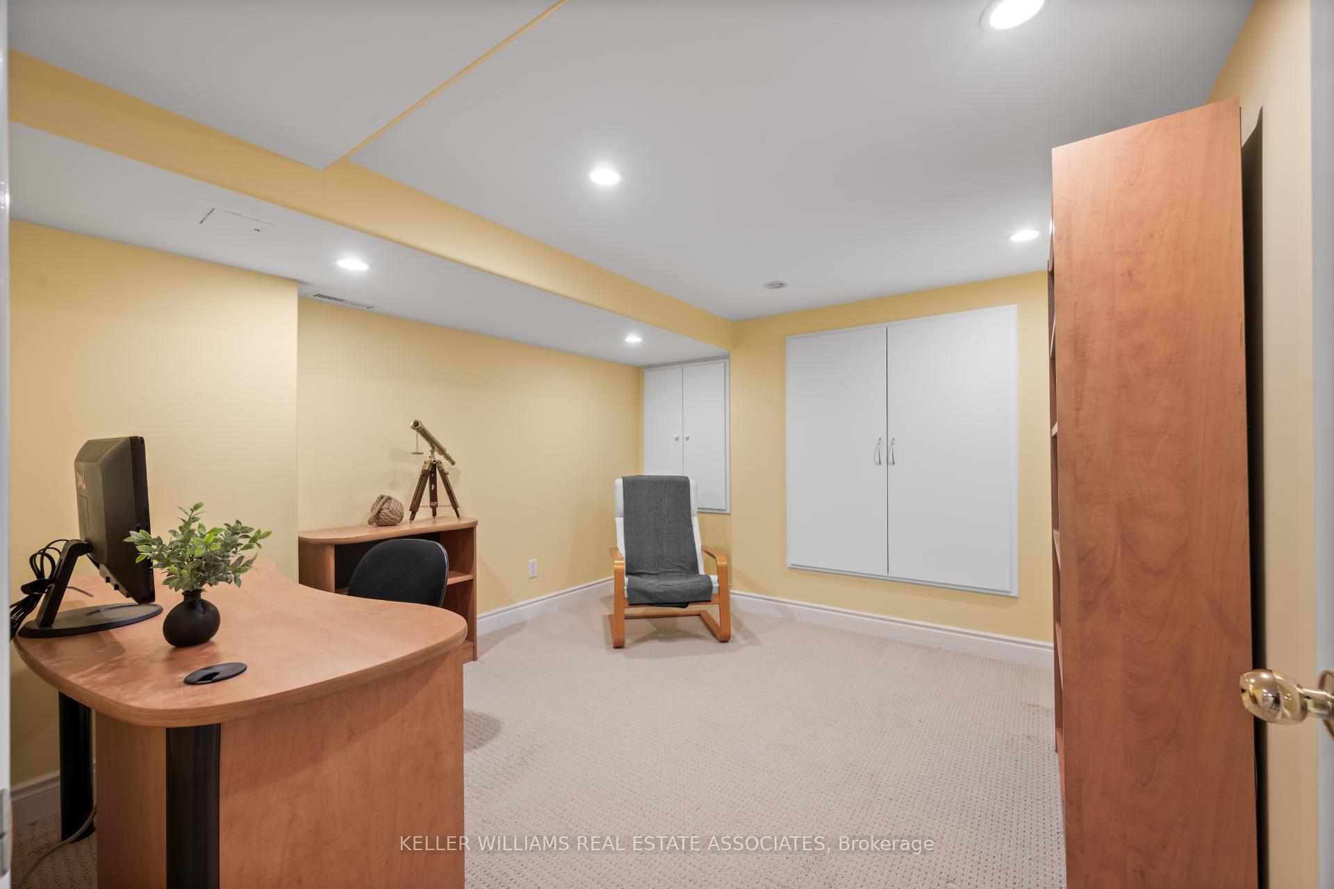 Photo 38 of 73 Fawnbrook Circle, Markham, Unionville — HOMEH
