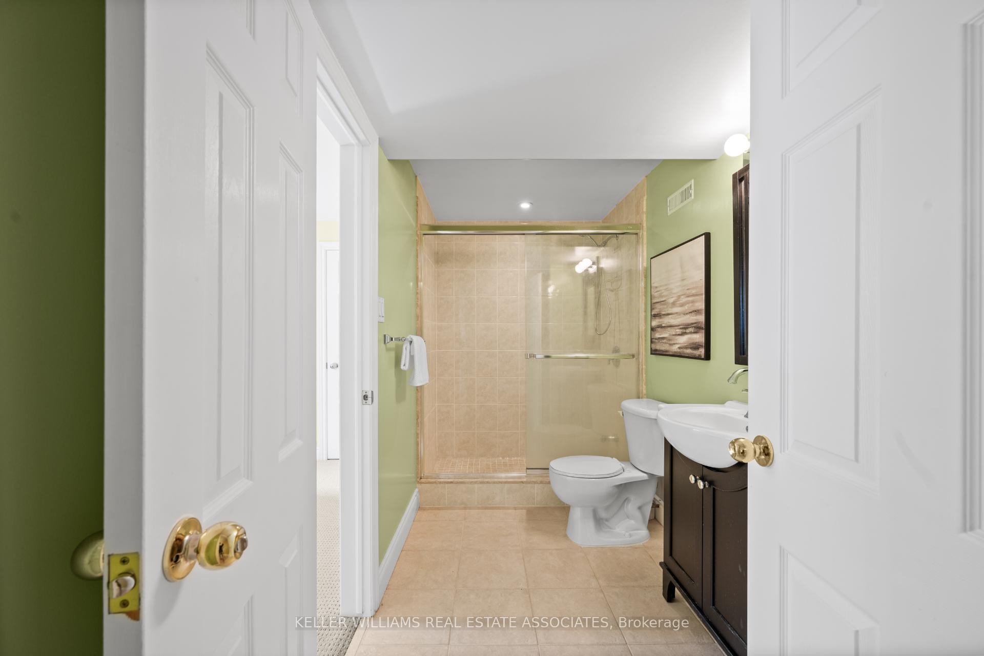 Photo 41 of 73 Fawnbrook Circle, Markham, Unionville — HOMEH