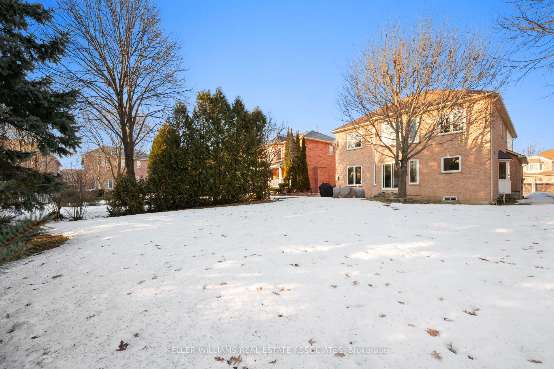 Photo 44 of 73 Fawnbrook Circle, Markham, Unionville — HOMEH