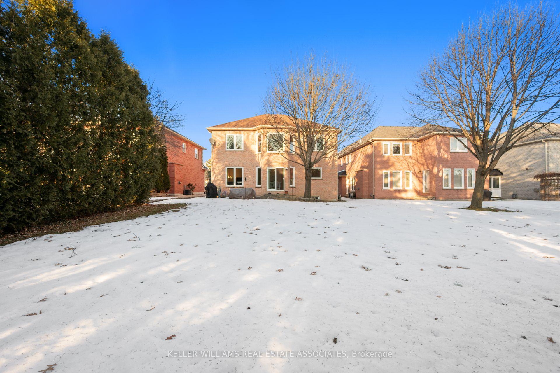 Photo 45 of 73 Fawnbrook Circle, Markham, Unionville — HOMEH