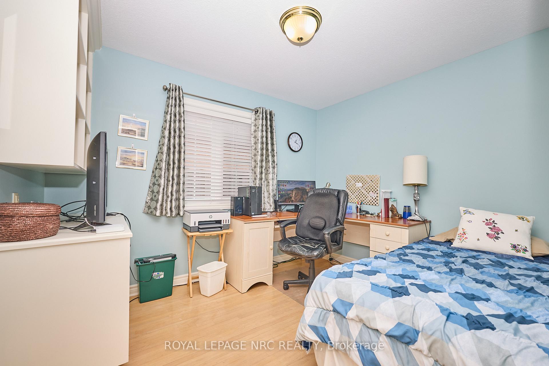Photo 20 of 7926 Foxe Drive, Niagara Falls, Mt. Carmel — HOMEH