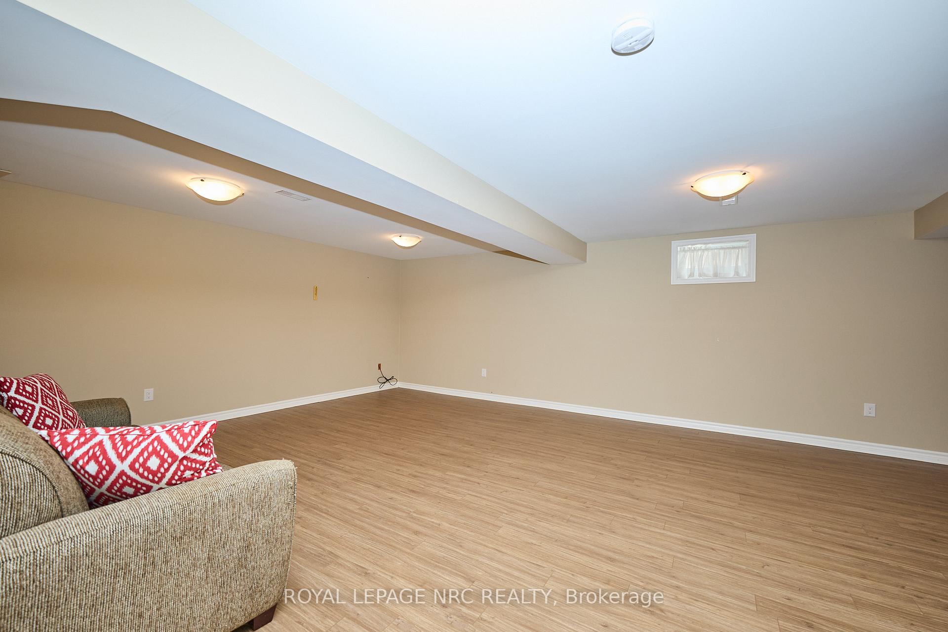 Photo 30 of 7926 Foxe Drive, Niagara Falls, Mt. Carmel — HOMEH