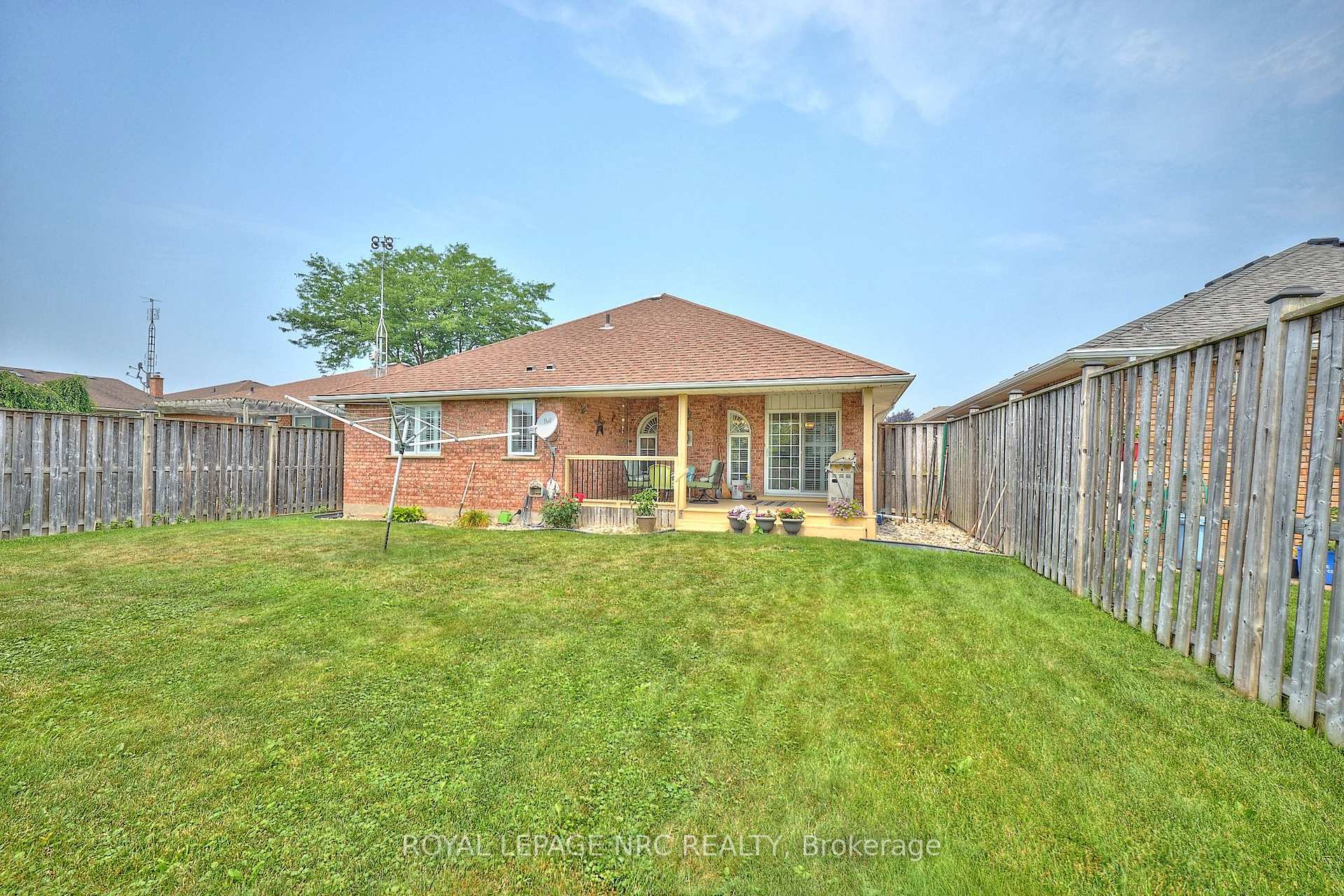 Photo 36 of 7926 Foxe Drive, Niagara Falls, Mt. Carmel — HOMEH