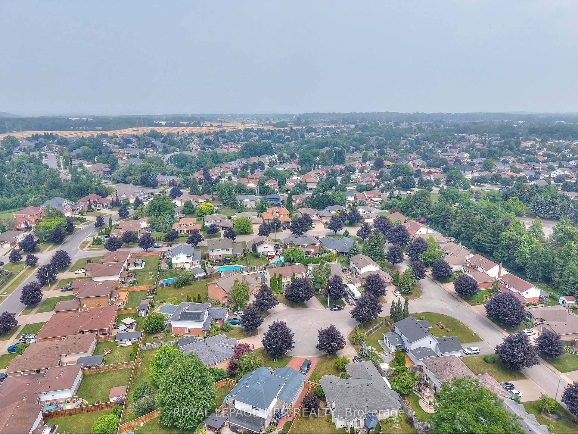 Photo 39 of 7926 Foxe Drive, Niagara Falls, Mt. Carmel — HOMEH