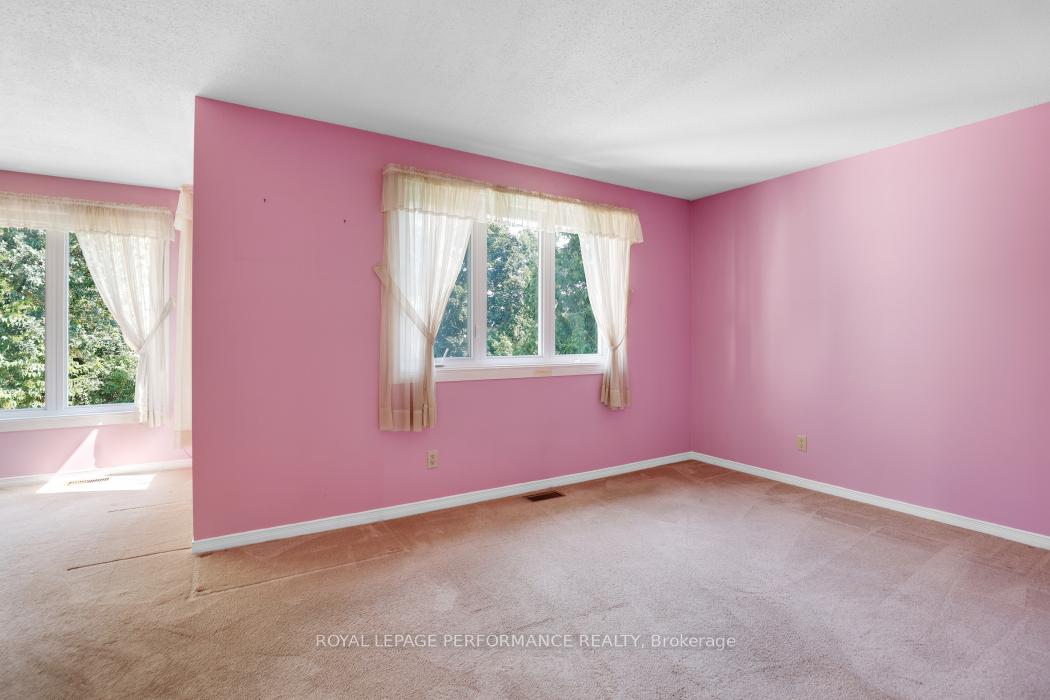 Photo 16 of 1870 Robinwood Place, Ottawa, Chapel Hill — HOMEH