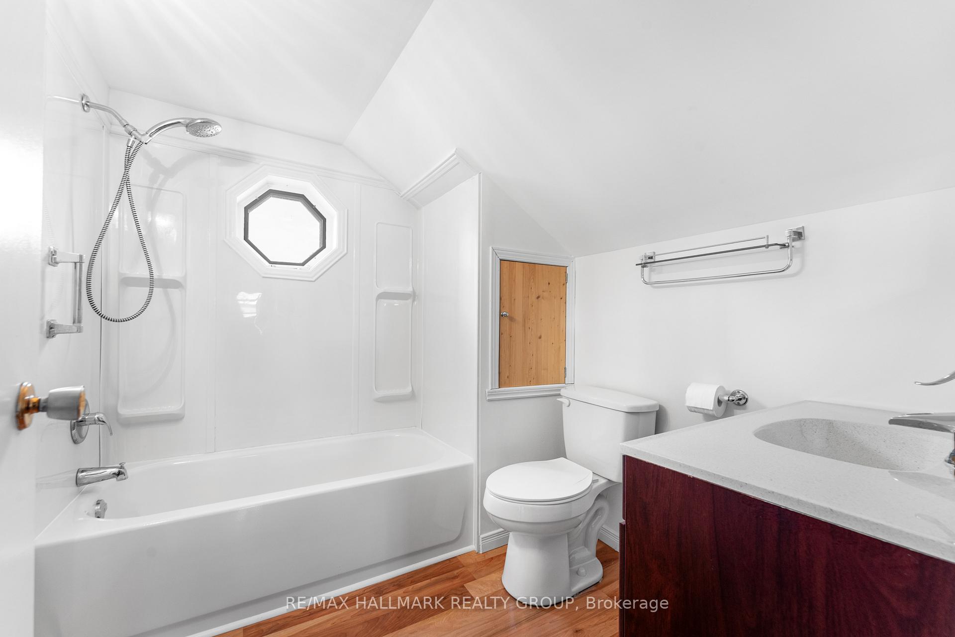 Photo 15 of 5 Nelson Street, North Stormont, Finch — HOMEH