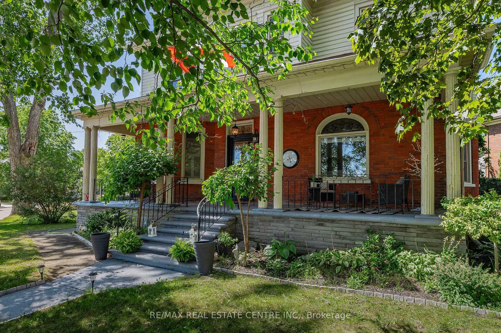 Photo 18 of 415 Wallace Ave N, North Perth, Listowel — HOMEH
