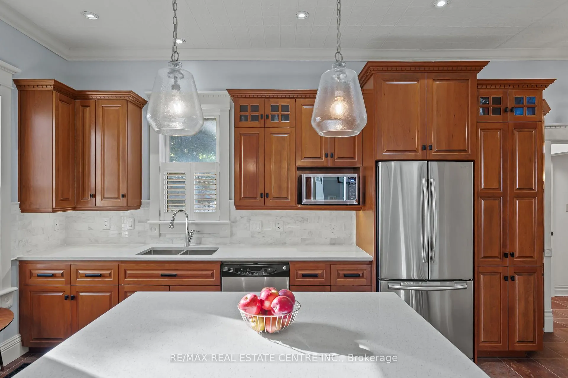 Photo 66 of 415 Wallace Ave N, North Perth, Listowel — HOMEH