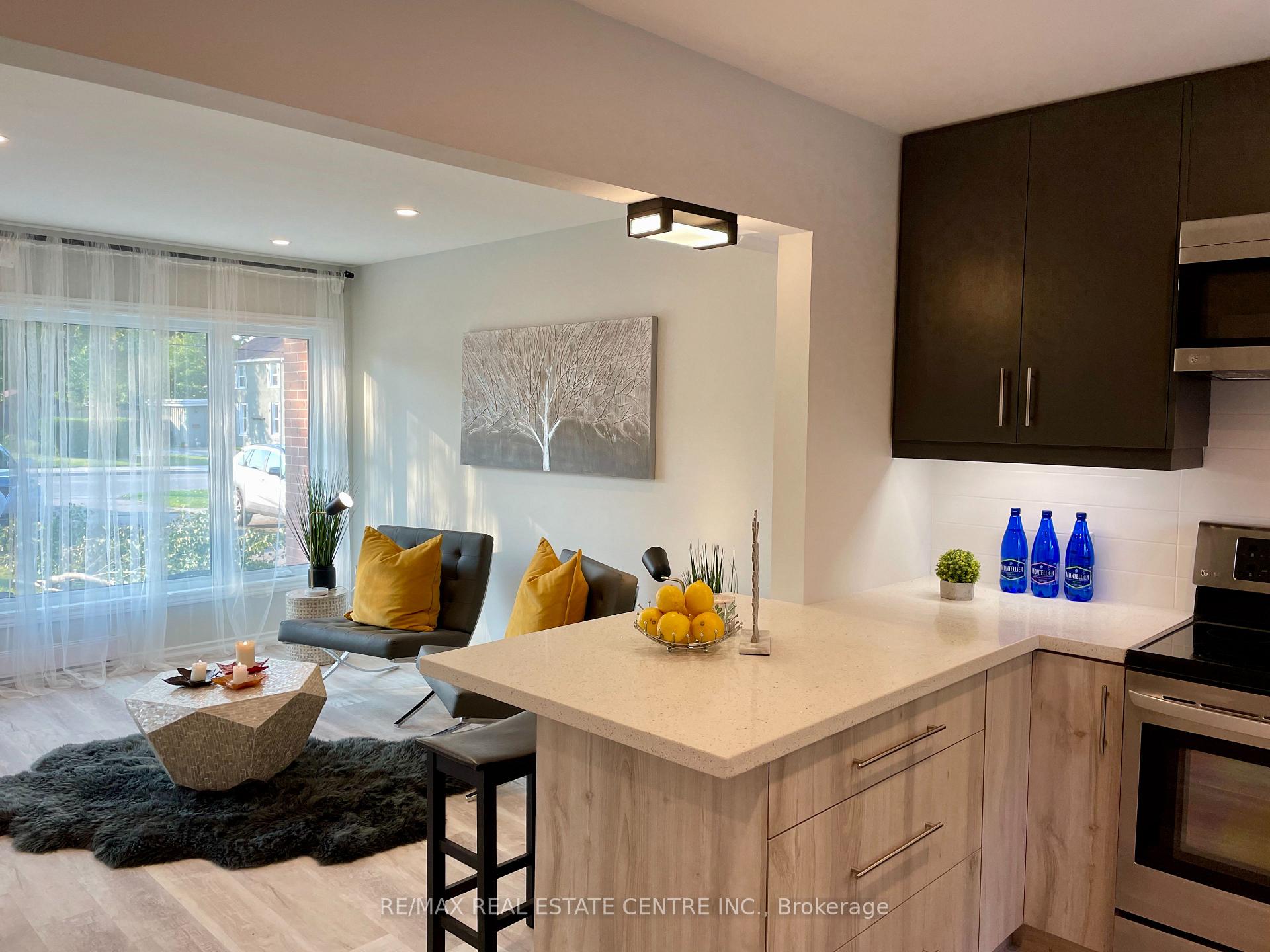 Photo 4 of Unit 1, 79 Town Line, Orangeville — HOMEH