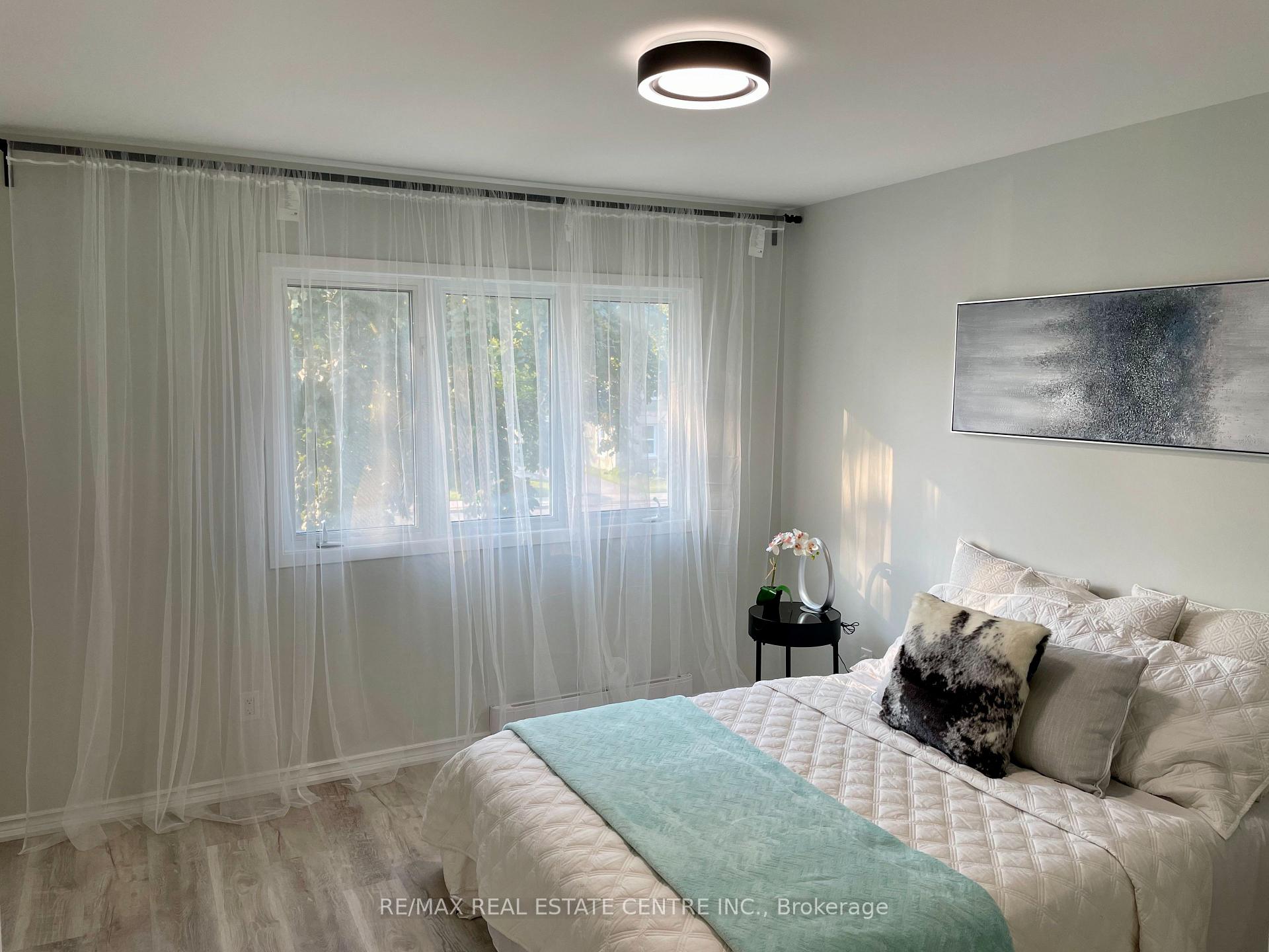 Photo 10 of Unit 1, 79 Town Line, Orangeville — HOMEH