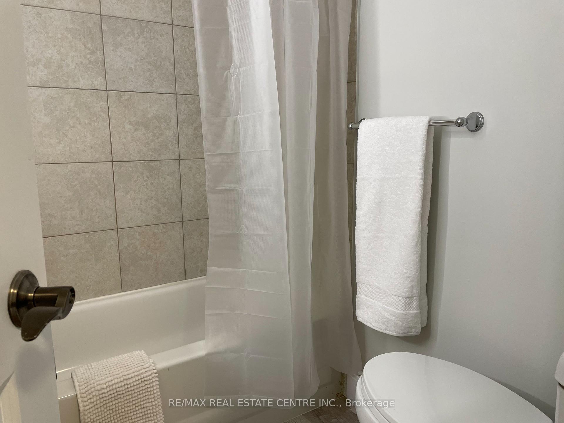 Photo 12 of Unit 1, 79 Town Line, Orangeville — HOMEH