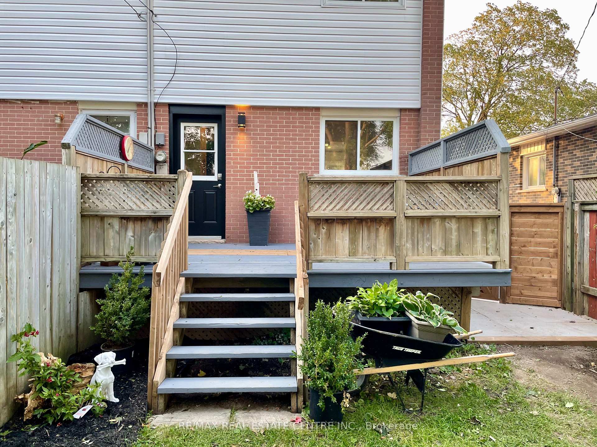 Photo 17 of Unit 1, 79 Town Line, Orangeville — HOMEH