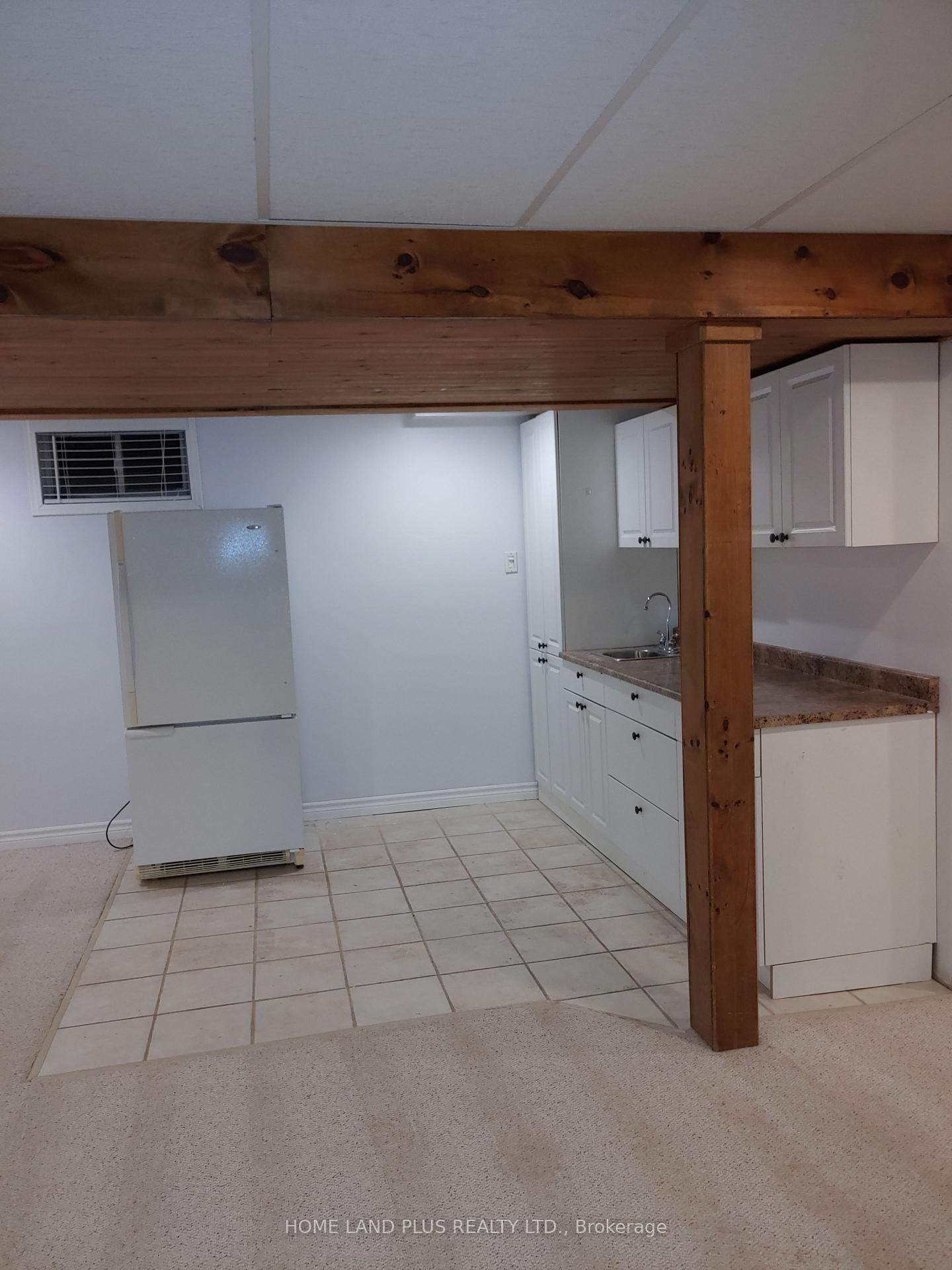 Photo 13 of 122 Julia Crescent, Orillia — HOMEH