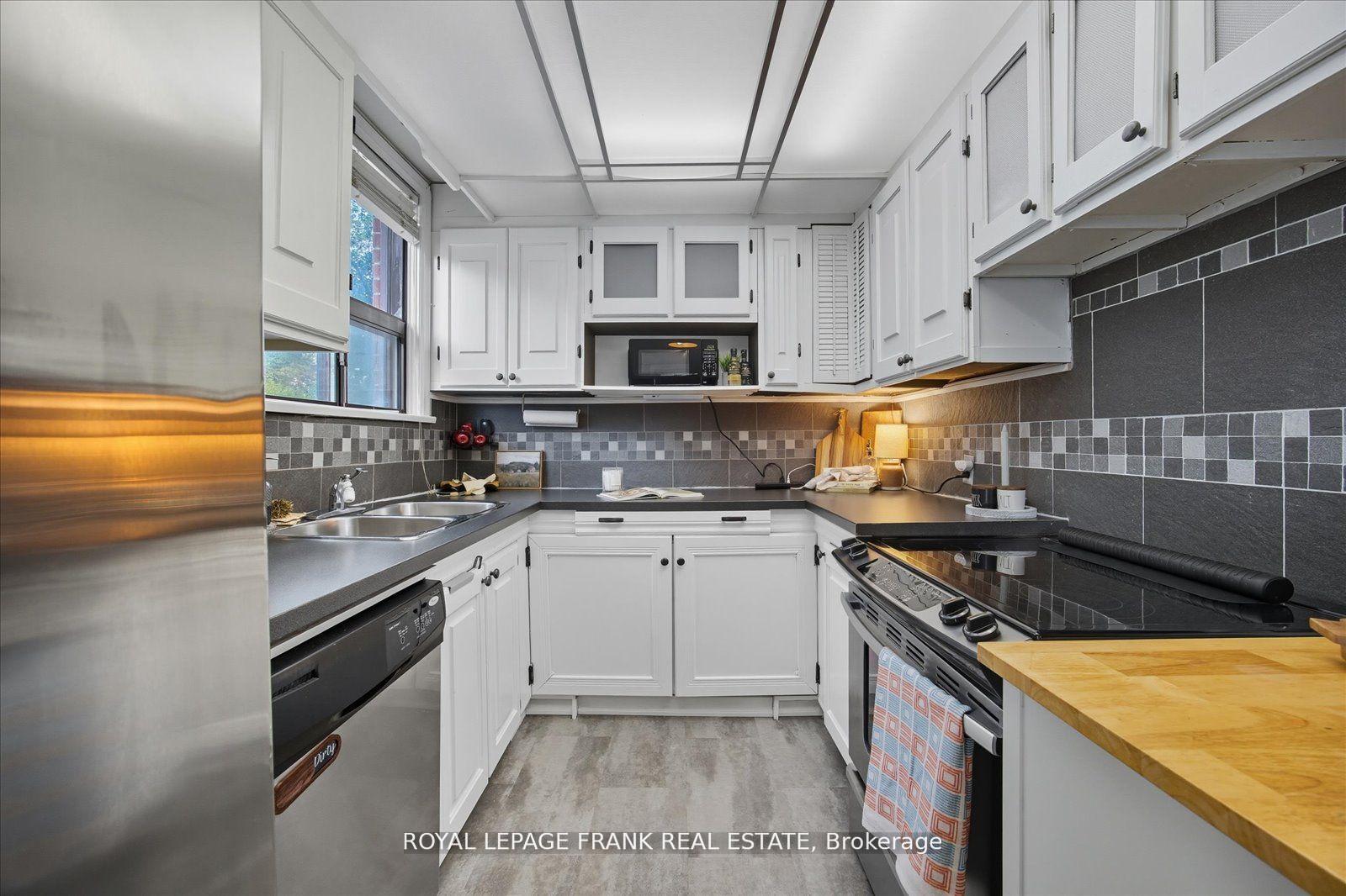Photo 8 of 71 Lasalle Avenue, Oshawa, Central — HOMEH