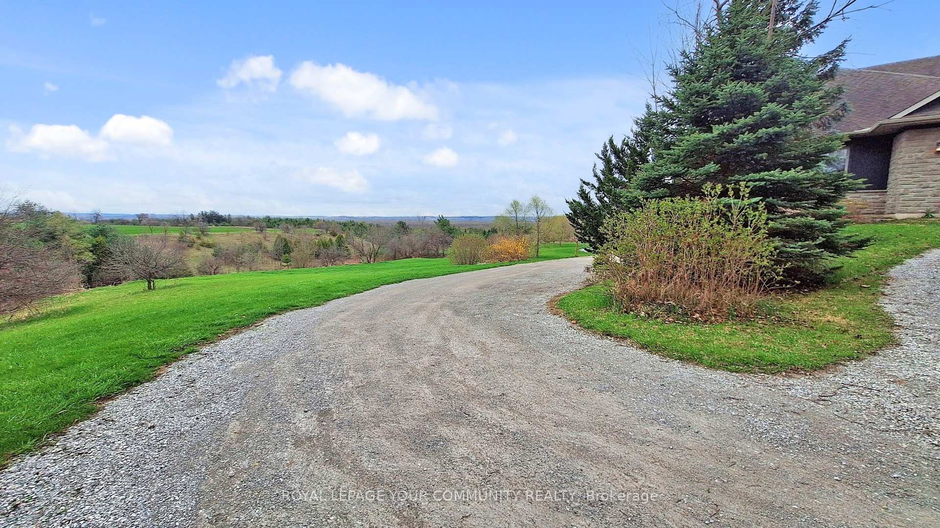 Photo 35 of 4499 Sideroad 15 Side Road, New Tecumseth, Rural New Tecumseth — HOMEH