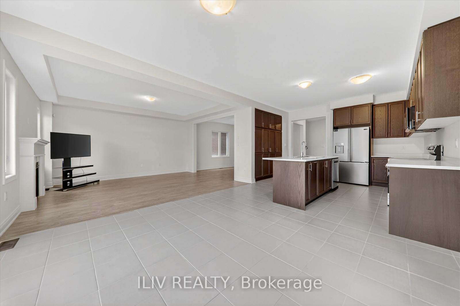 Photo 12 of 2247 Crystal Drive, Oshawa, Kedron — HOMEH