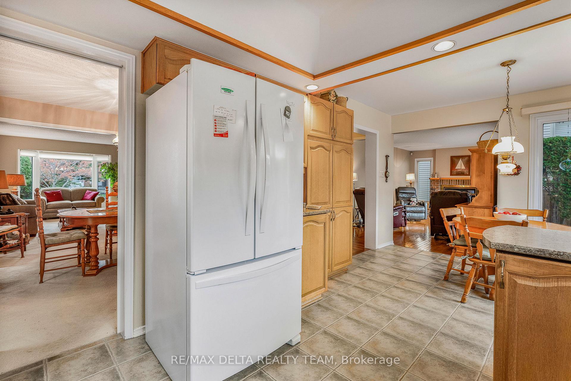 Photo 18 of 745 Hauteview Crescent, Ottawa, Fallingbrook/Ridgemount — HOMEH